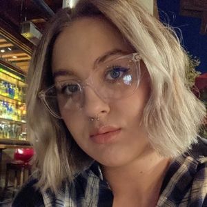 Meet your Posher, Treasure